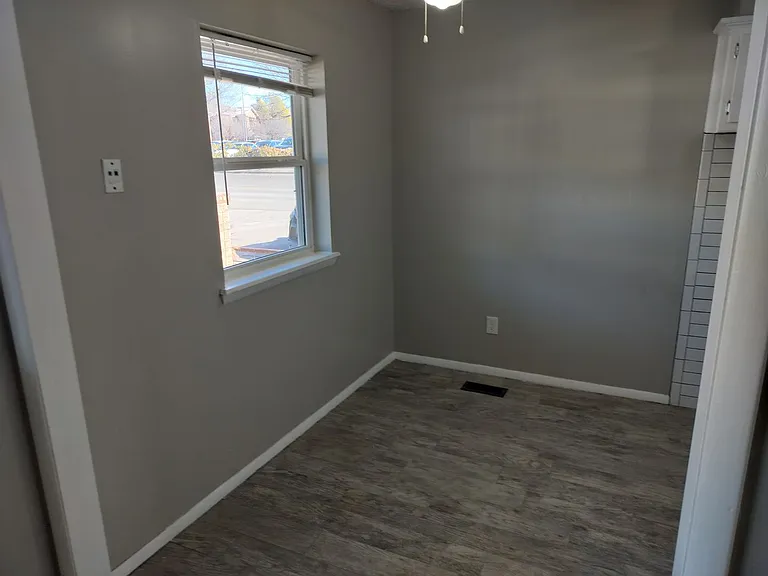 301 N University Dr #1 — Photo 15