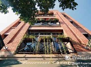 3530 N Halsted St SUITE 4, Chicago, IL 60657
