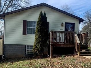 2607 Broad St, Parkersburg, WV 26101