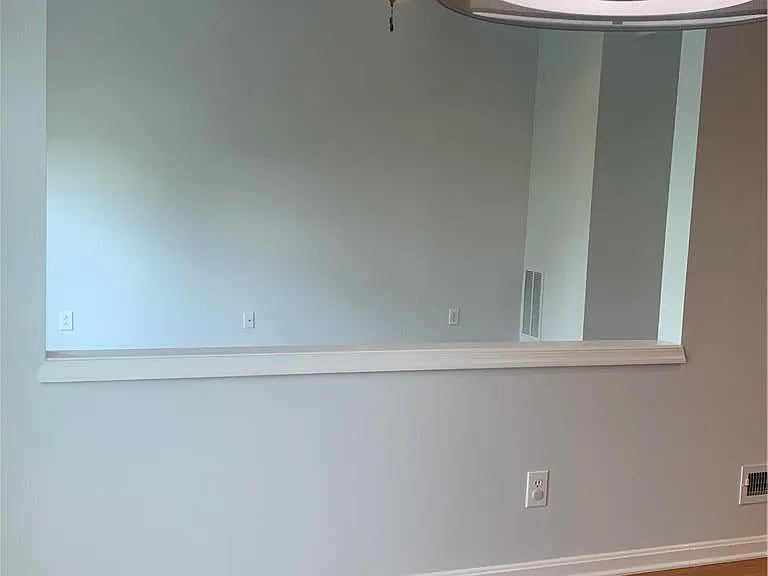 1859 Hemming Way S — Photo 10