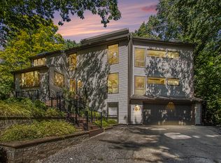 7299 Greenbush Rd, Sawyer, MI 49125