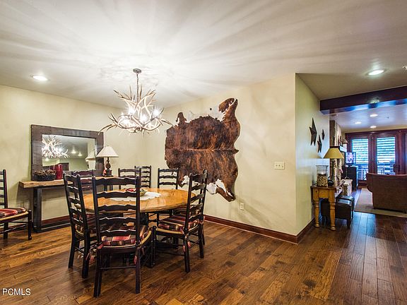 4th image of 2100 Deer Valley Dr S #102