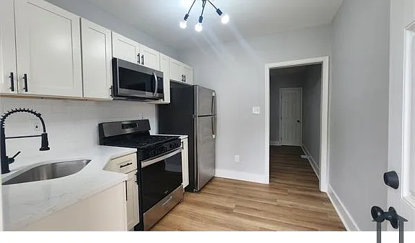 3 bed, 1500 sqft, $1,995 — Photo 2