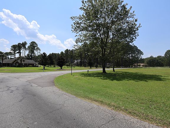2nd image of 301 Plantation Dr