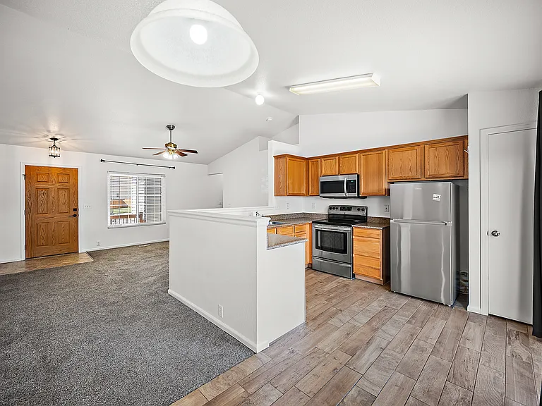 1355 Lords Hill Dr — Photo 9