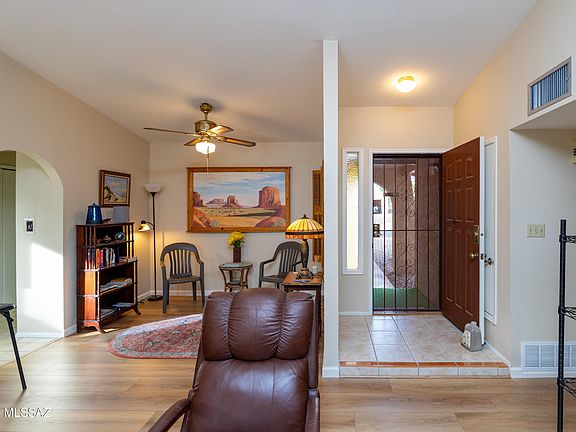 2nd image of 4840 Paseo La Paz