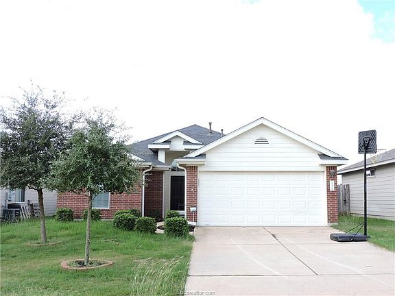 3rd image of 15120 Pidmont Ln