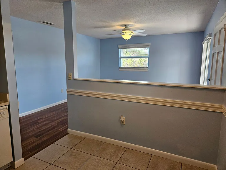 370 Base Ave E #210 — Photo 24