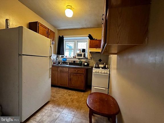 4th image of 507 State St