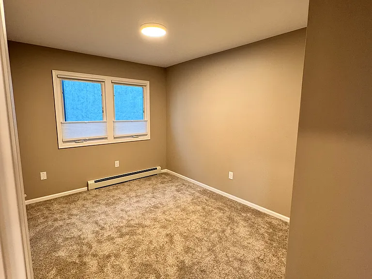 32 E Lake St #3 — Photo 16