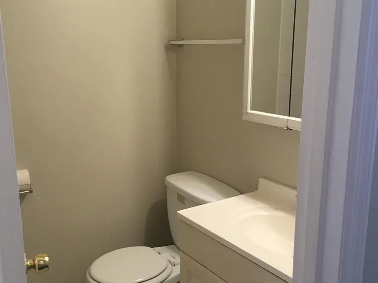301 SE Claremont St #A — Photo 17