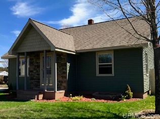 110 N Daisy St, Ishpeming, MI 49849
