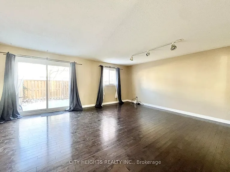 45 Hansen Rd N #20 — Photo 3