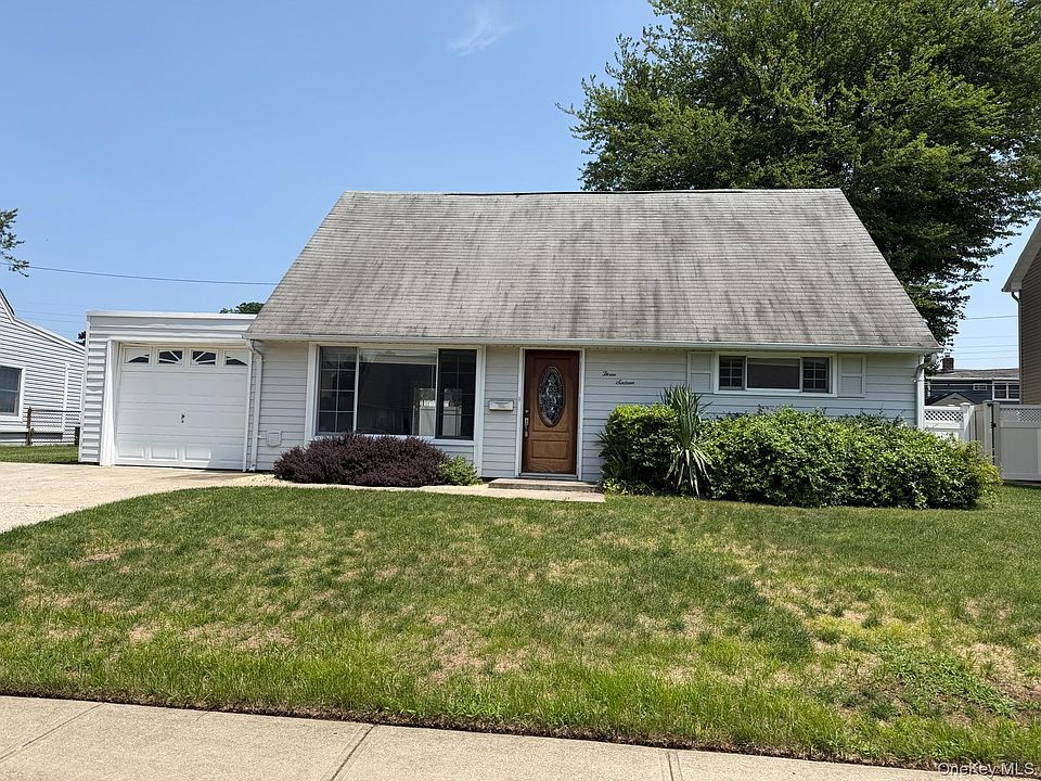1st image of 316 Fern Place