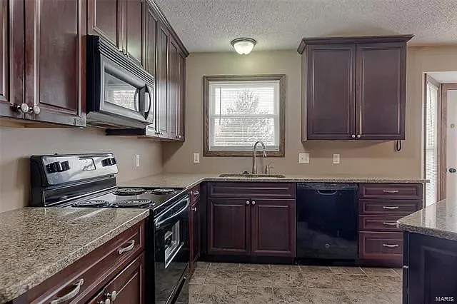104 Montrose Ct #MAIN — Photo 14
