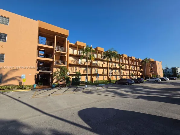 3050 Sunrise Lakes Dr E APT 402, Sunrise, FL 33322