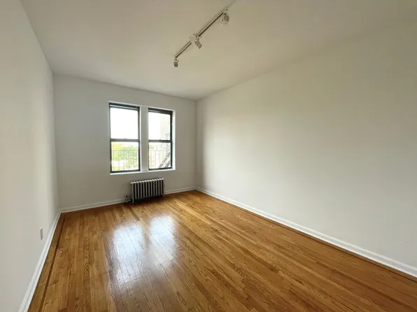 815 East 14th Street image 1 of 10