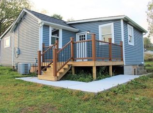 28 McKinstry Hill Rd, Apollo, PA 15613