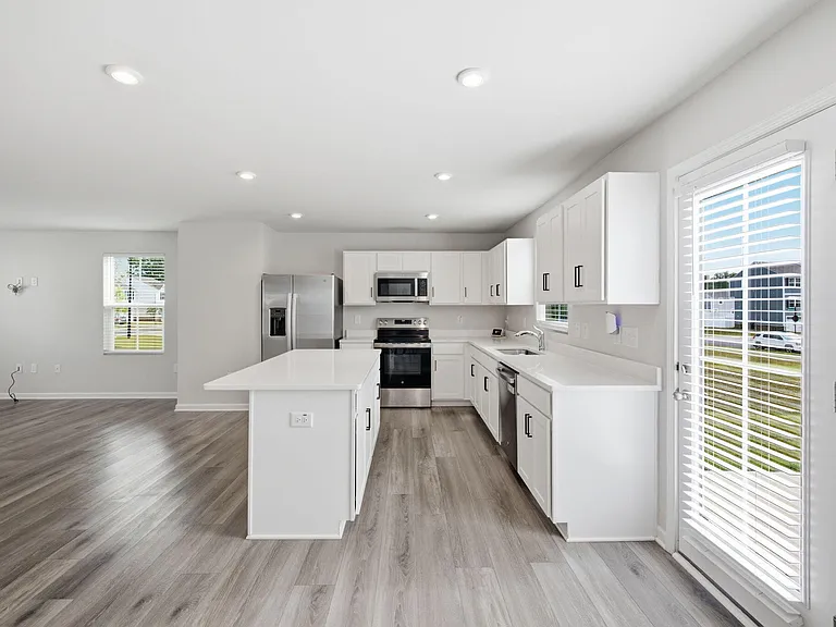 1432 Burgundy Bluff Ln — Photo 12