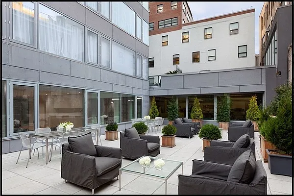 Rented by Real Easy LLC | media 50