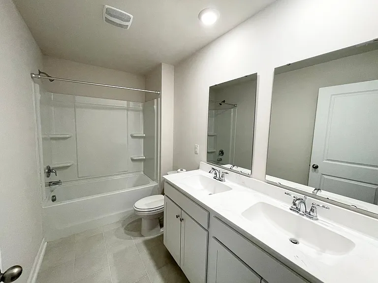 3197 Bells Lake Cir — Photo 27