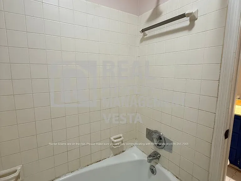 5116 Pineridge Dr — Photo 8