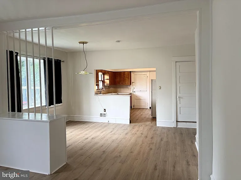 130 Poplar St — Photo 3