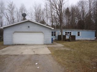 1460 Pinconning Rd, Beaverton, MI 48612