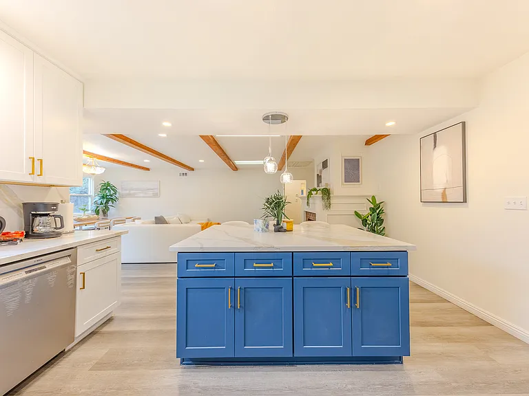 6252 Golden West Ave — Photo 13