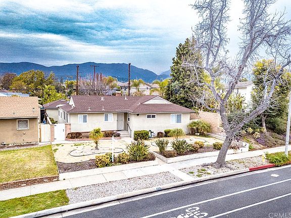2nd image of 525 E Bonita Ave