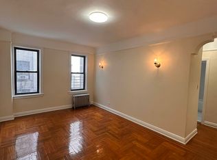 441 40th St APT A4, Brooklyn, NY 11232