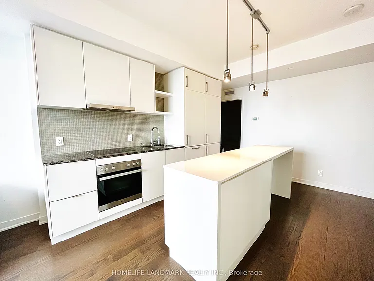100 Harbour St #6105 — Photo 6