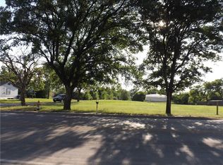 200 N 4th St, Princeton, TX 75407