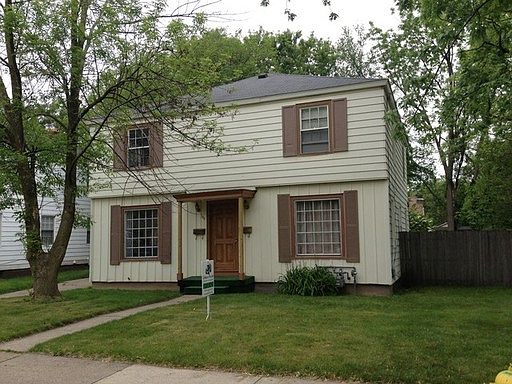 1st image of 725 Dickinson St SE