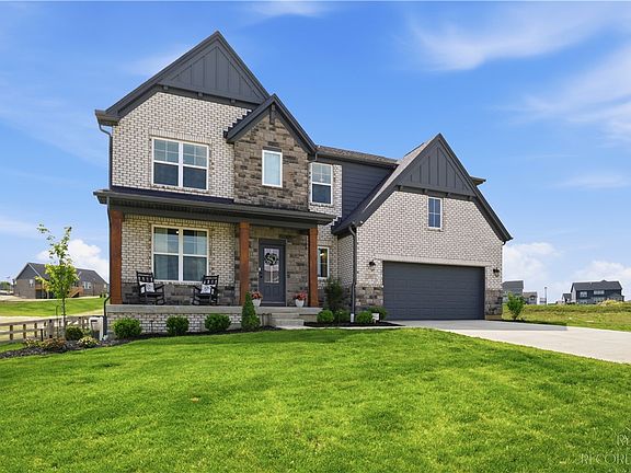 4th image of 392 David Lee Ct