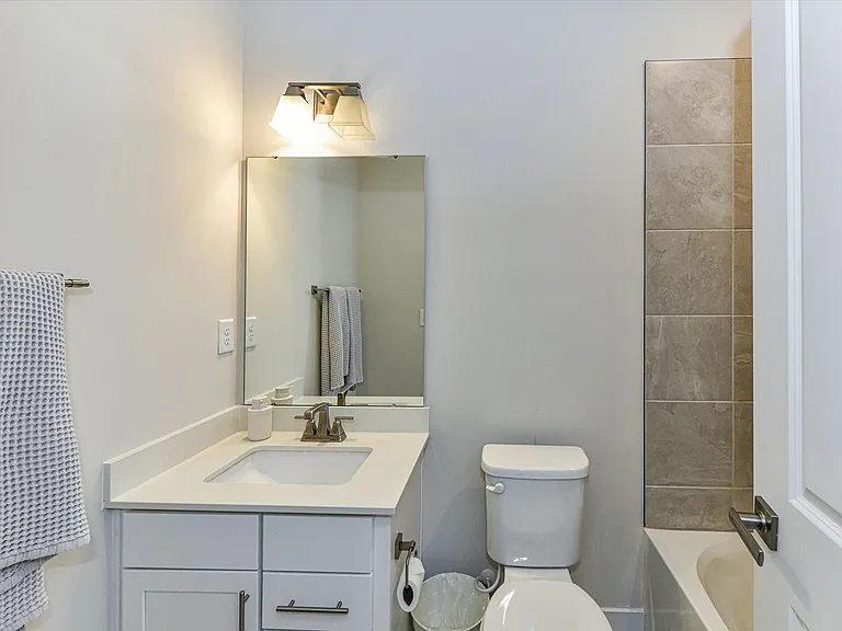 408 Tristram Ln — Photo 30