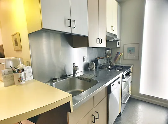 Rented by Corcoran | media 17