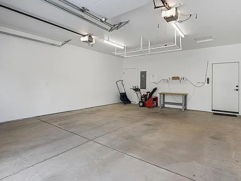 37 Big Bend Ct — Photo 18