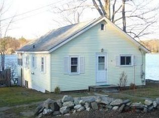 56 Shore Dr, Hampstead, NH 03841