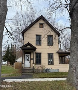 102 W 8th Avenue, Gloversville, NY, 12078