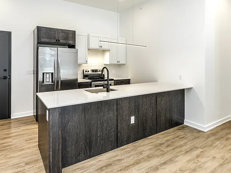 Dalmore Apartments — Photo 3