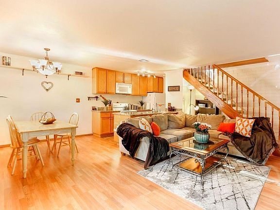 3rd image of 5137 Connecticut Dr APT 2