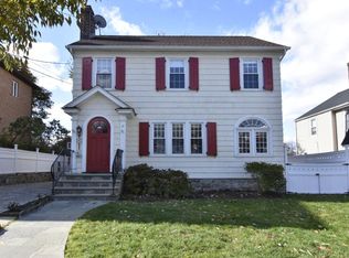 11 Overman Pl, New Rochelle, NY 10801