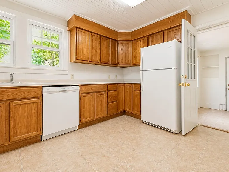 316 Pitney Rd — Photo 24