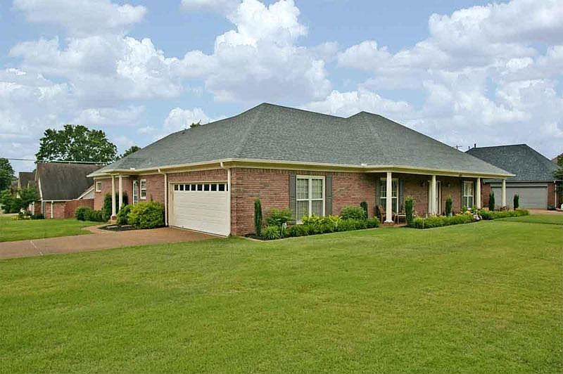 Oversized Sideload Garage