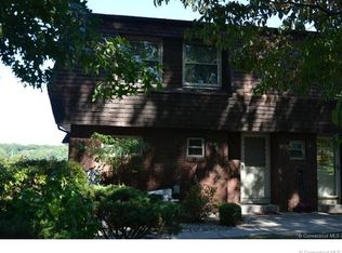 131 Sheraton Ln, Norwich, CT 06360
