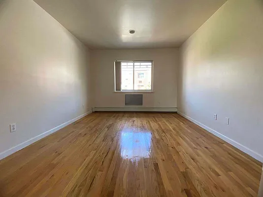 Rented by Voro New York | media 25