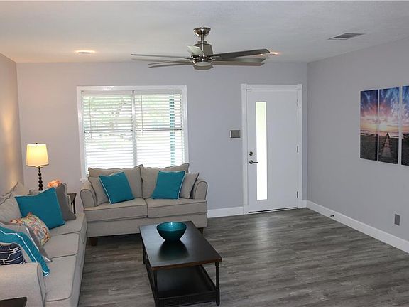 2nd image of 5810 Mojave Dr