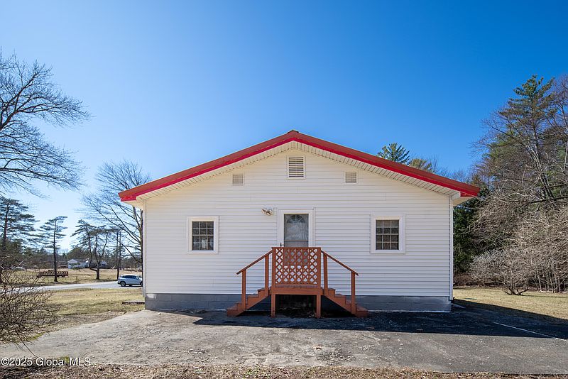 2nd image of 86 Pettis Road