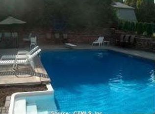 72 Southgate Rd, Waterbury, CT 06708